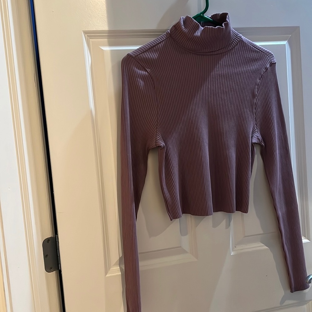 Brand new ribbed turtleneck - great fall staple